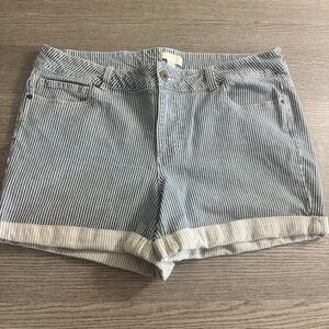 Forever 21 Plus Size 20 Denim Shorts Blue White Striped Cuffed